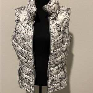 Calvin Klein Monochrome Patterned Puffer Vest